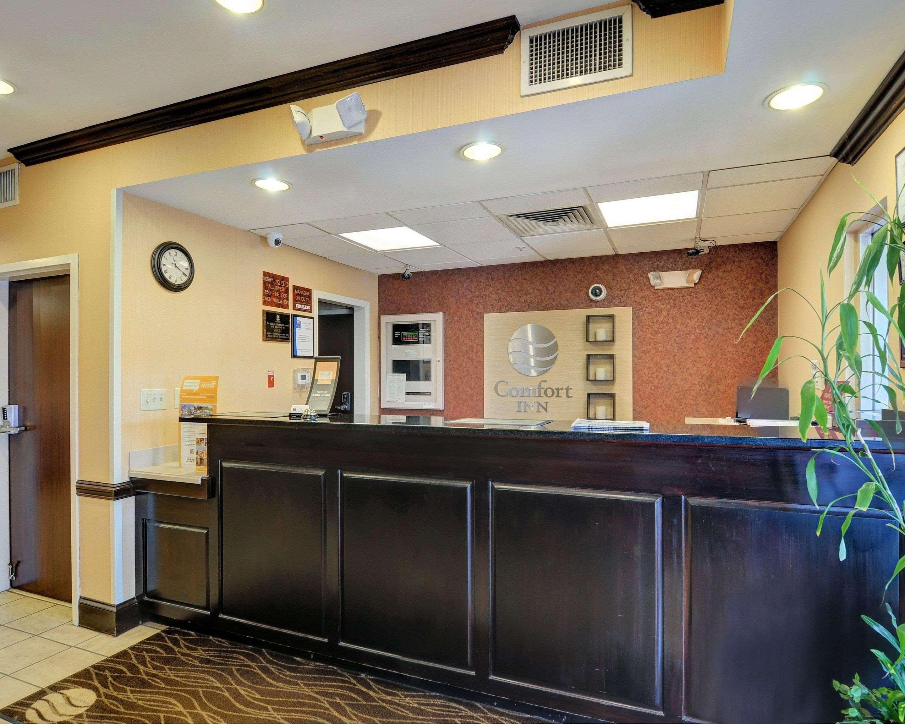 Comfort Inn & Suites Hillsville I-77 Exterior foto